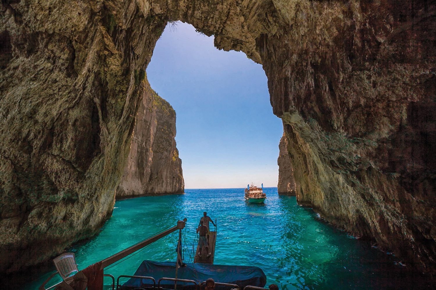 paxos antipaxos blue caves cruise