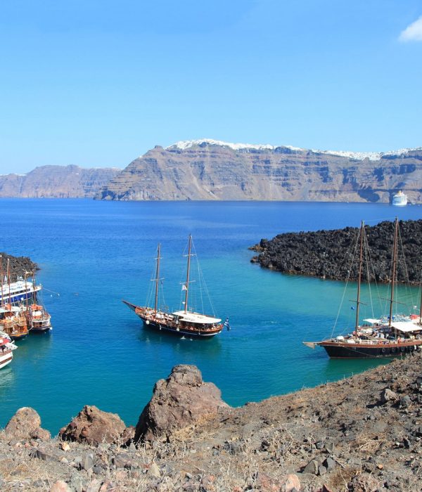 Santorini Volcano Tour