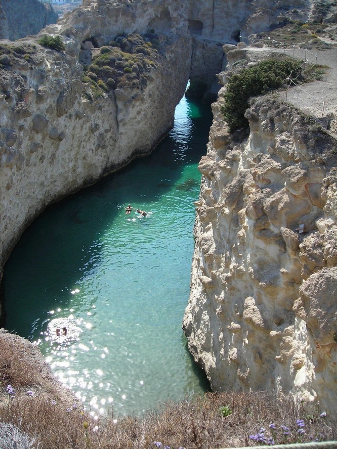 Private Hiking Tour in Milos